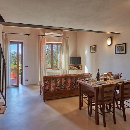 Casanova - Family Apartments Residence San Quirico dʼOrcia Exteriör bild