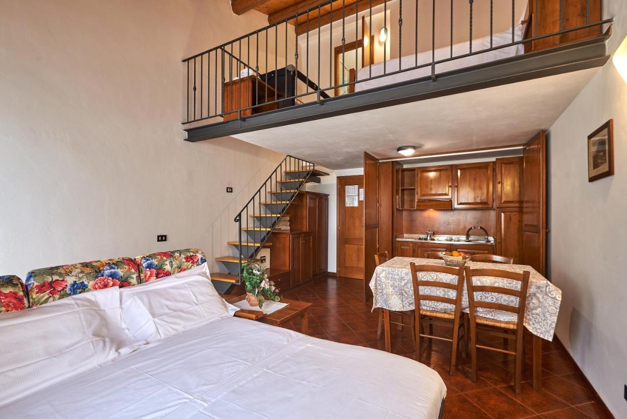 Casanova - Family Apartments Residence San Quirico dʼOrcia Exteriör bild