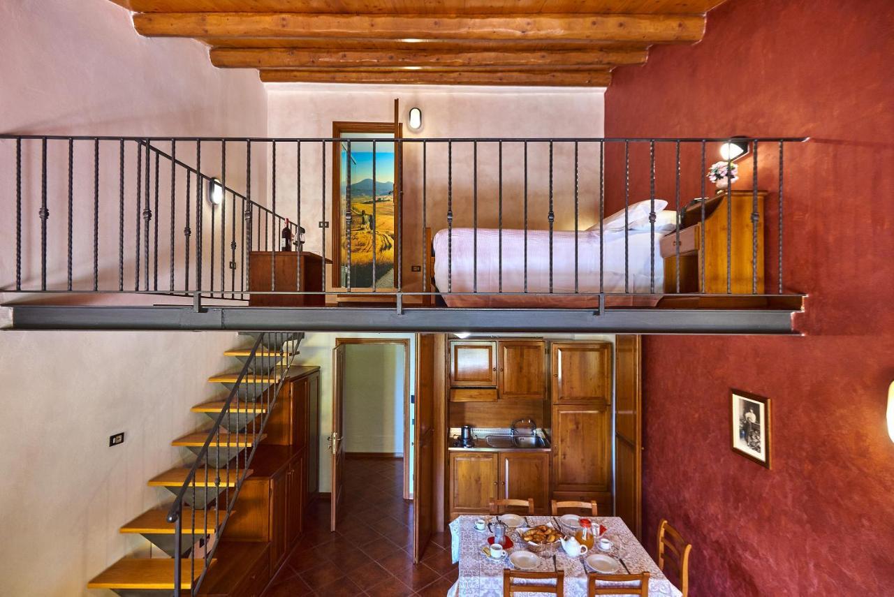 Casanova - Family Apartments Residence San Quirico dʼOrcia Exteriör bild