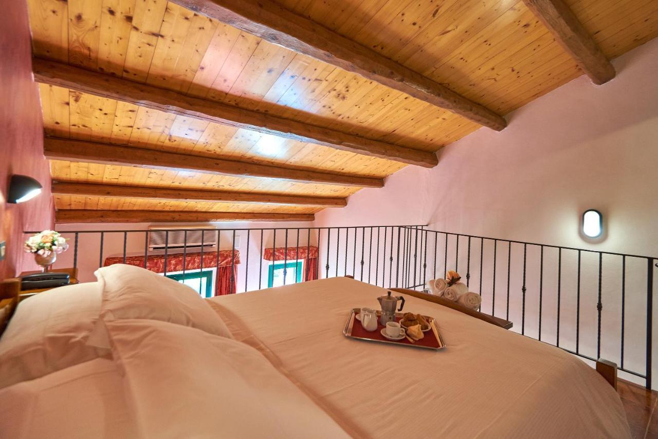 Casanova - Family Apartments Residence San Quirico dʼOrcia Exteriör bild