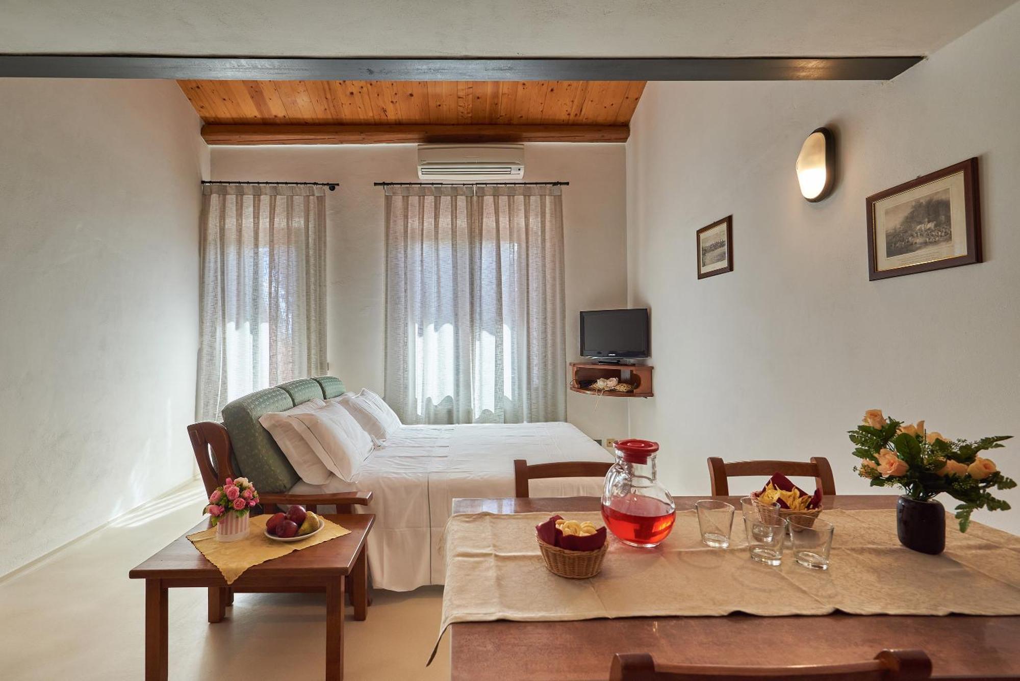 Casanova - Family Apartments Residence San Quirico dʼOrcia Exteriör bild