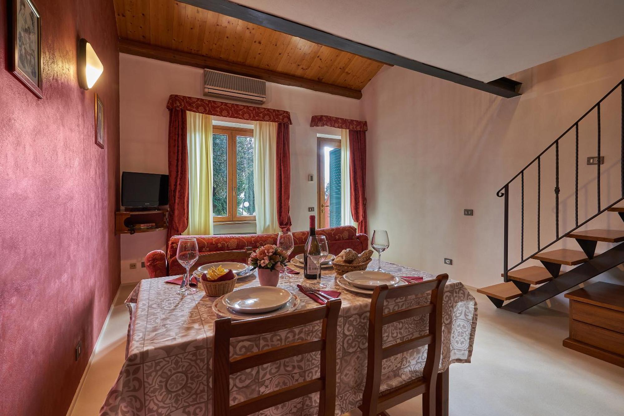 Casanova - Family Apartments Residence San Quirico dʼOrcia Exteriör bild