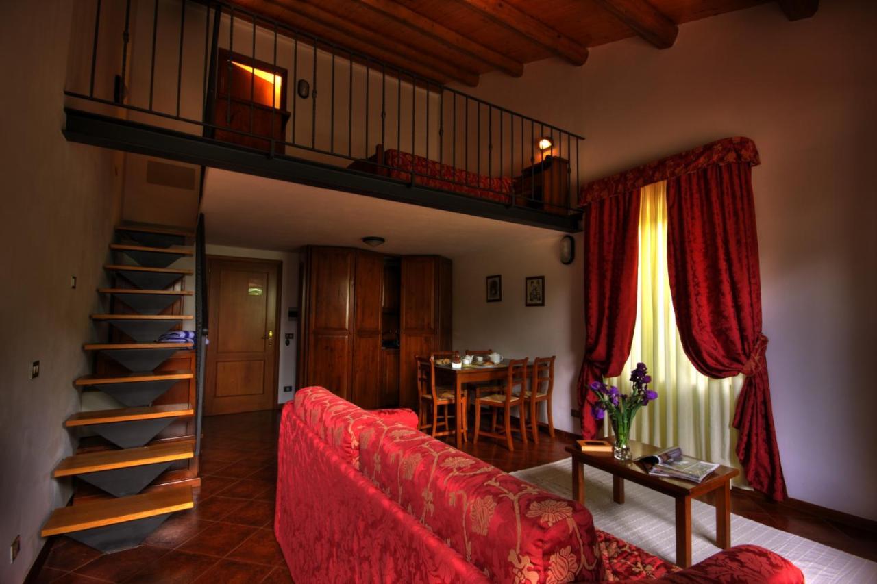 Casanova - Family Apartments Residence San Quirico dʼOrcia Exteriör bild